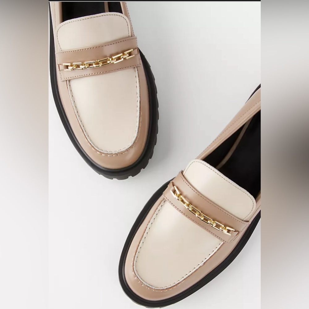 Ann Taylor Chain Leather Loafers 9 M - Picture 2 of 10